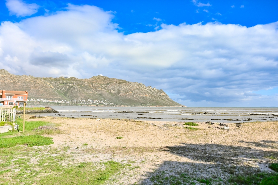 2 Bedroom Property for Sale in Harbour Island Western Cape